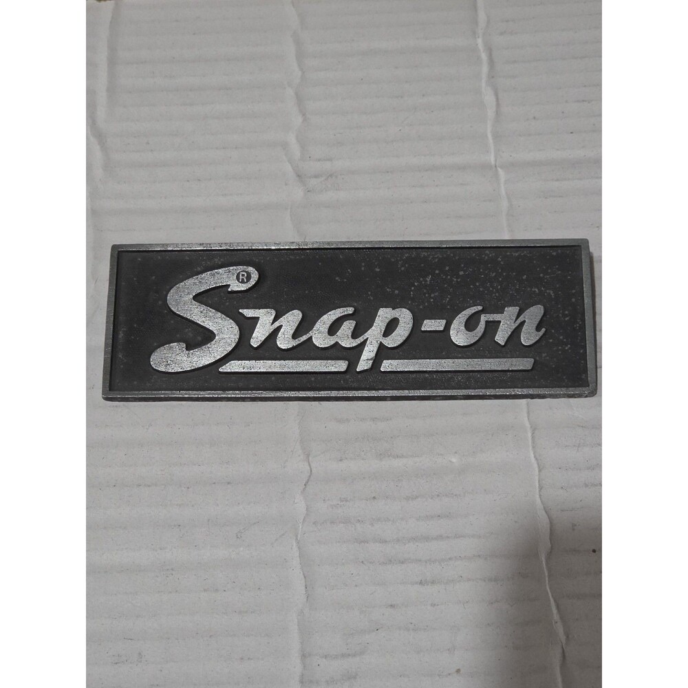 Vintage Original Metal Under lined Snap-on Tool Box Toolbox Logo Emblem